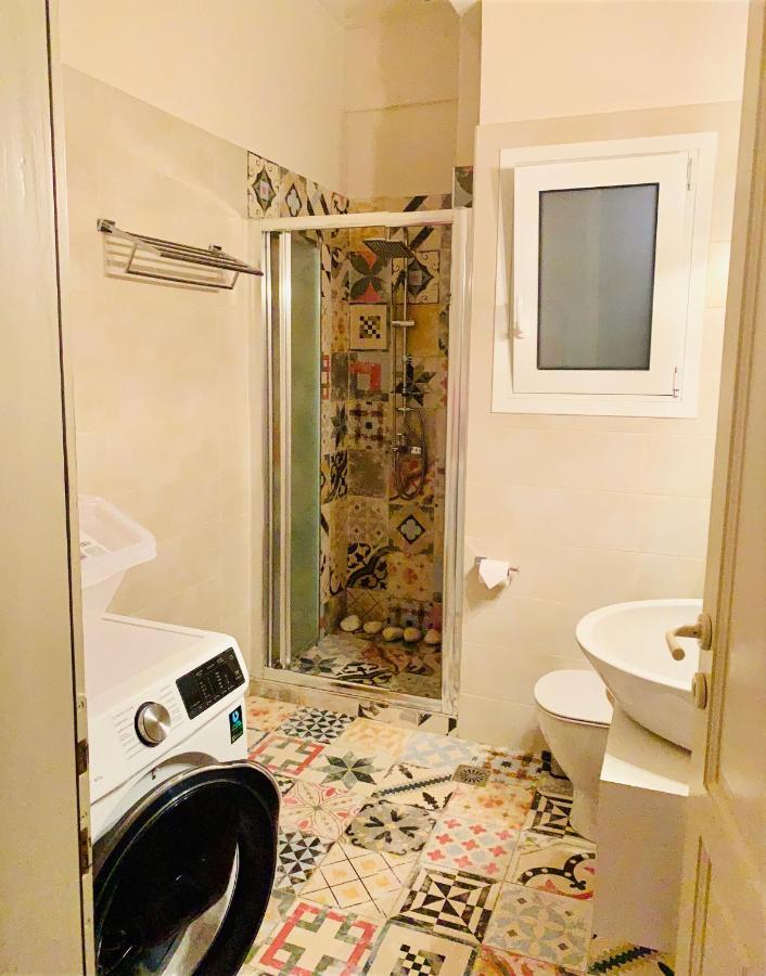 Bring Only Your Toothbrush! Atena Exterior foto